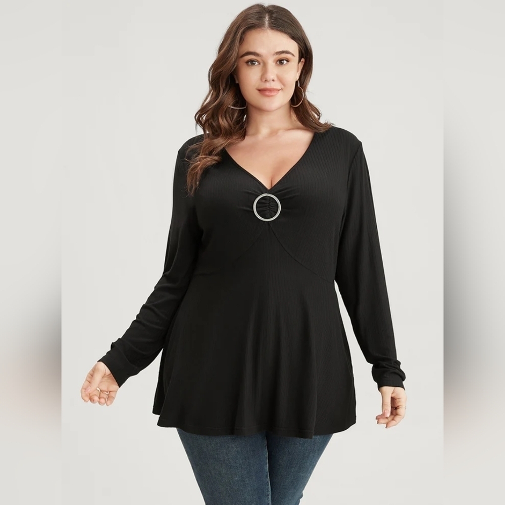 NWT BloomChic Black V-Neck Buckle Rib Knit Long Tee Size 4X=26